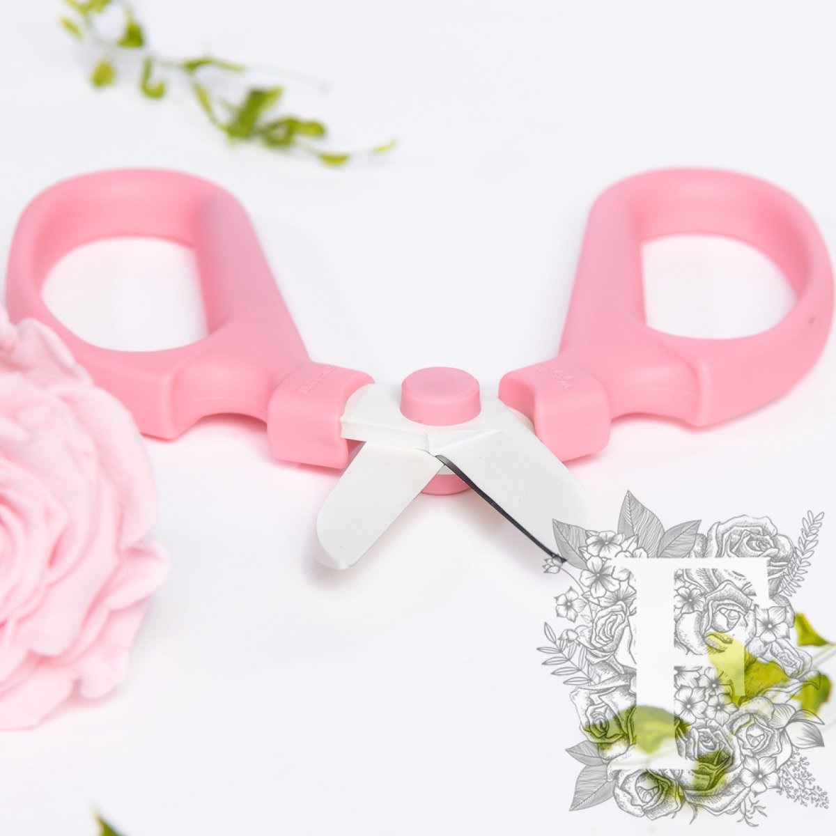 Sakagen Pink Shears 3