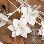 Tari White 3